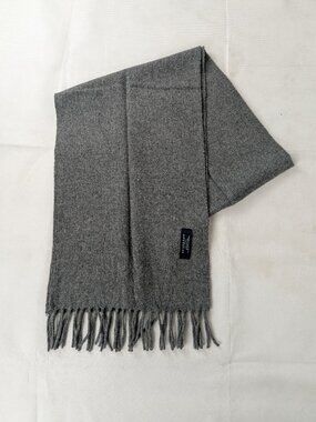 Luxury Burberry Gray 100% Lambswool Solid Scarf Unisex